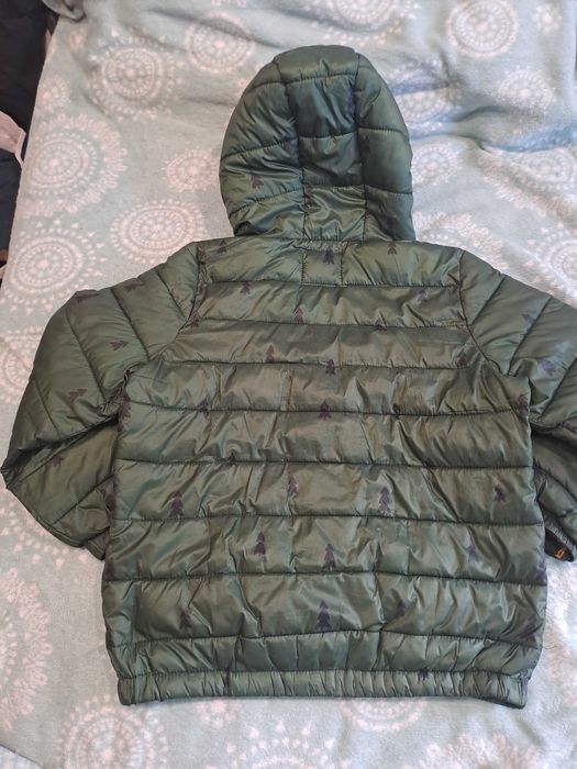 Kurtka wiosna jesien rozmiar 122/128
