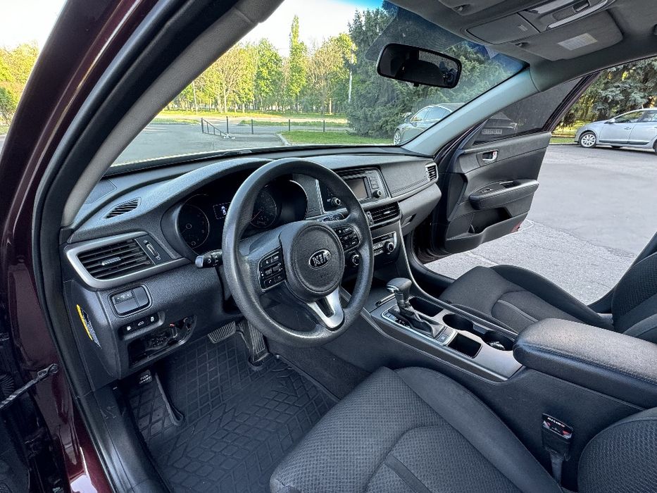 Продам Kia Optima 2016 года