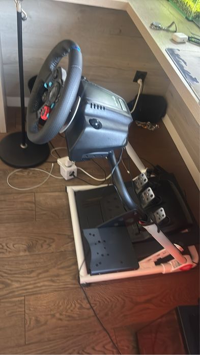 Kierownica Logitech g29 z podstawka