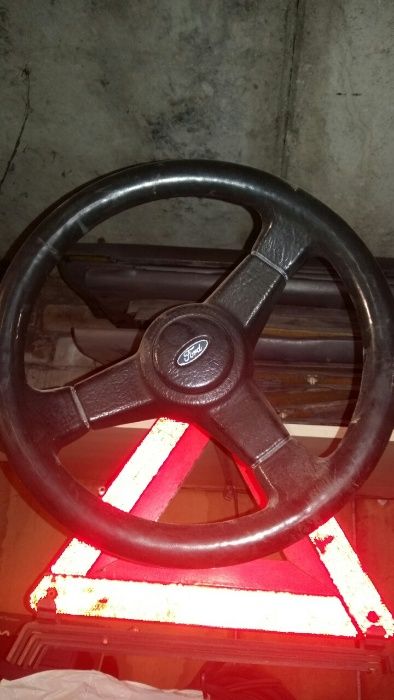 Руль Ford Sierra Siera Scorpio mondeo focus galaxy