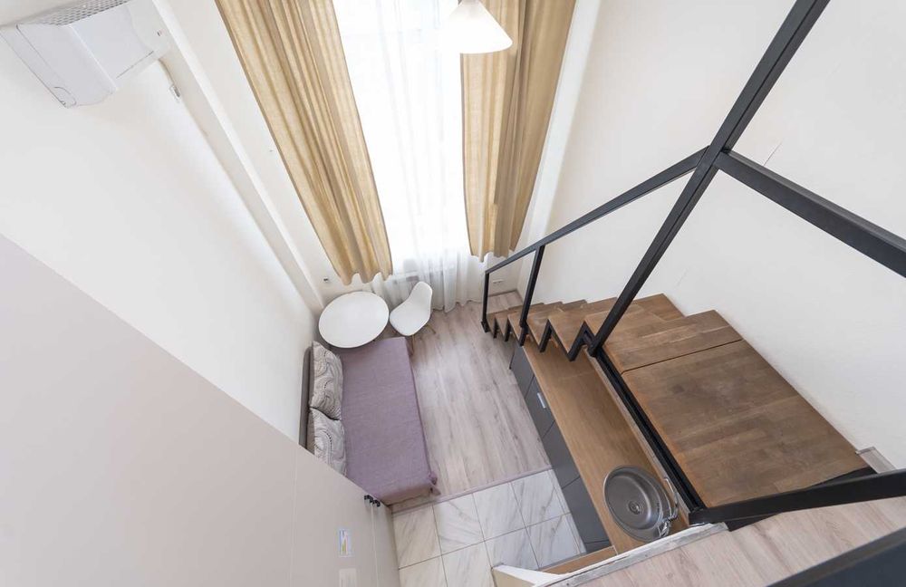 Дворівневий смарт апартамент, поруч із метро, здам подобово.