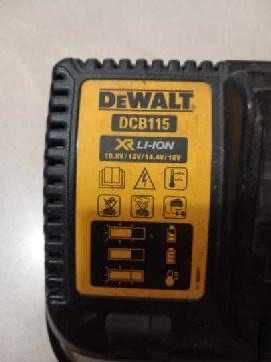 Ładowarka dewalt DCB115