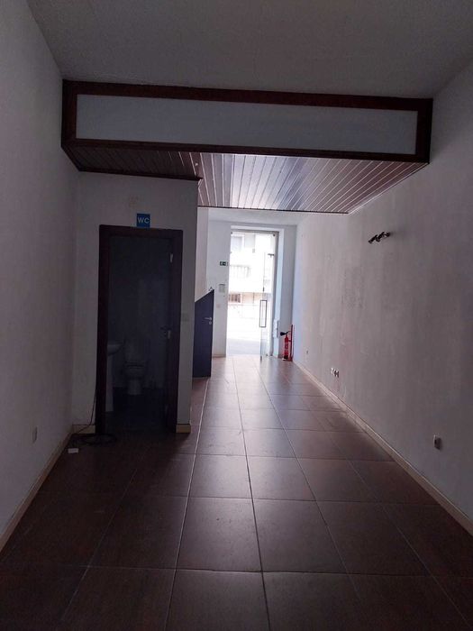 Espaço Comercial de 52 m² na Zona Histórica de Alcobaça – A 150m do Mosteiro