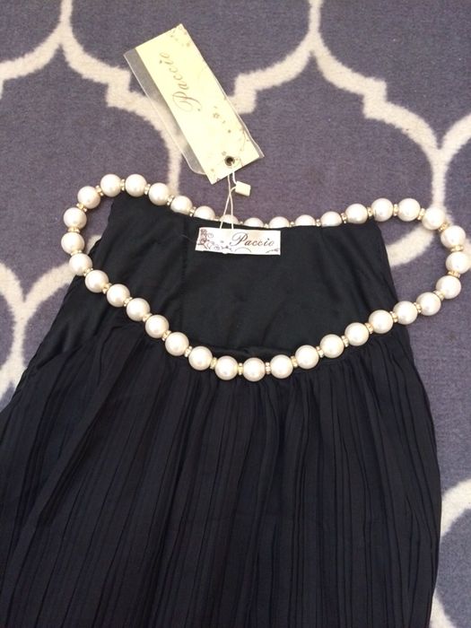 Sukienka plisowana perły