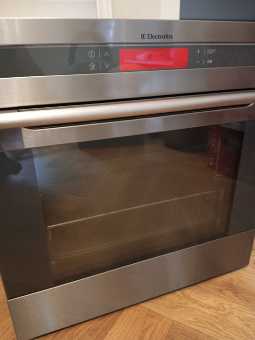 Piekarnik Electrolux EOB68200X