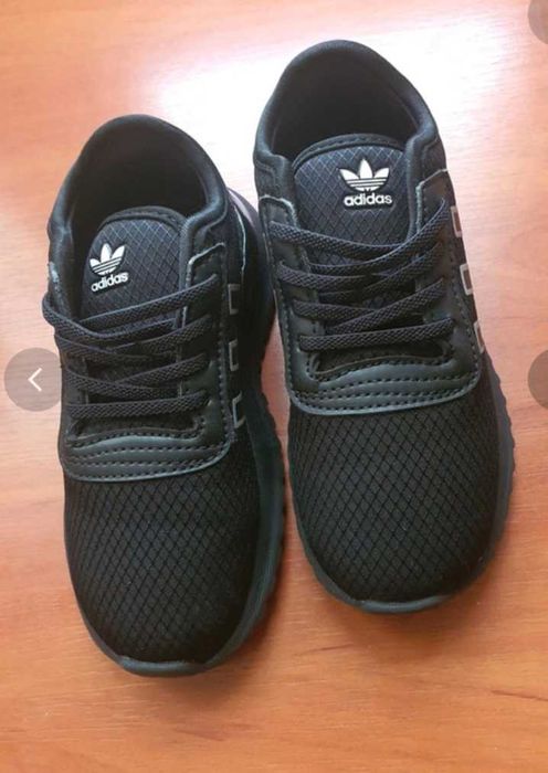 Adidasy oryginal r.28 (17cm)