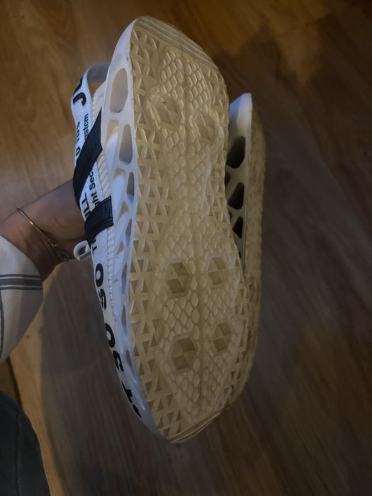 Buty  sportowe 40