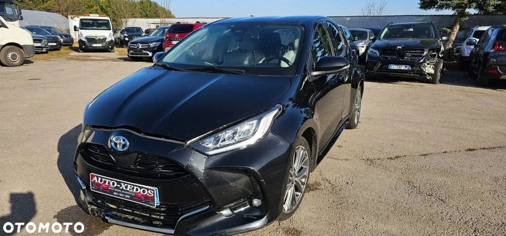 Toyota Yaris 1.5 Hybrid 116 KM Automat, Climatronic, Navi