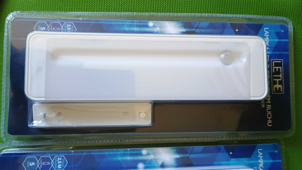 Lampka led z czujnikiem ruchu 2 szt. nowe