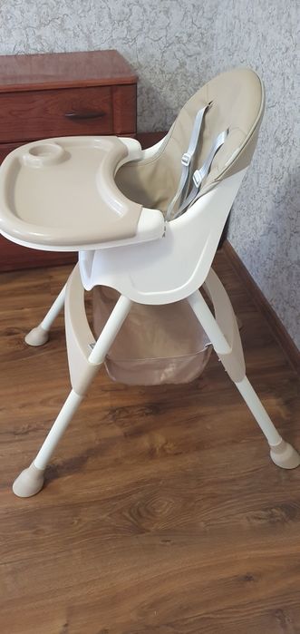 Столик для годування