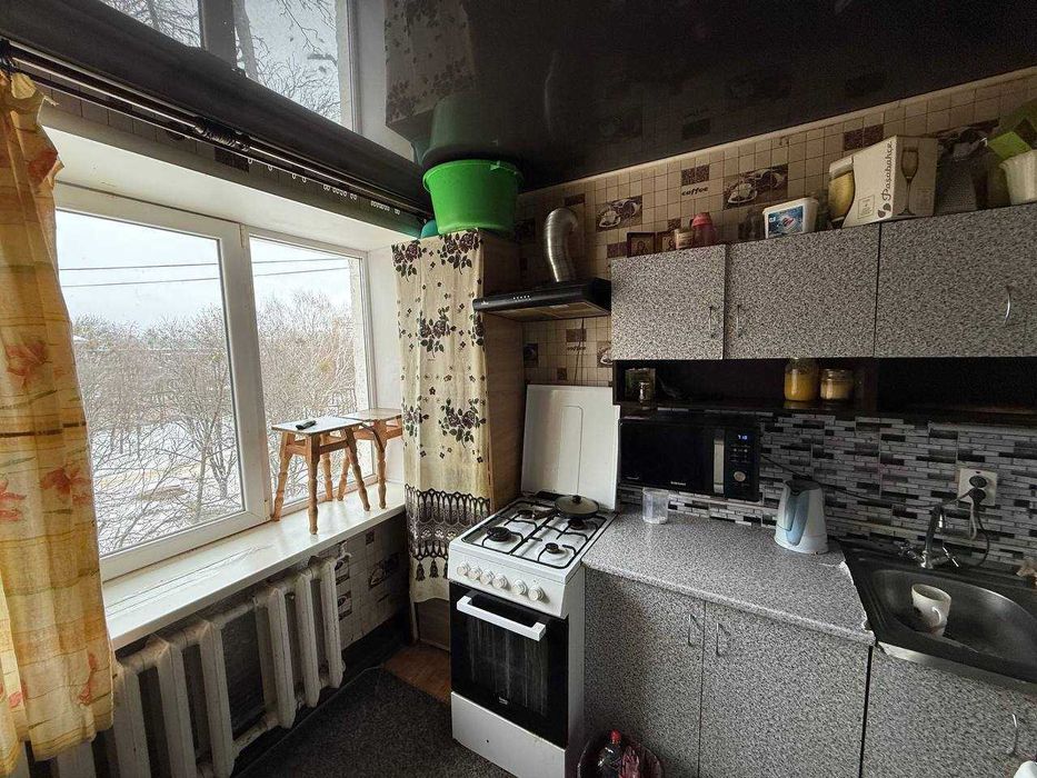 Недорого 1-кімнатна в цегляному будинку вул. Охтирська