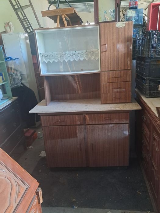 Móvel louceiro de cozinha vintage