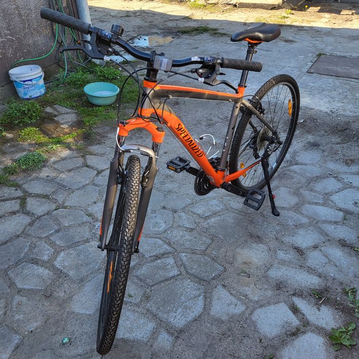 Specialized crosstrall