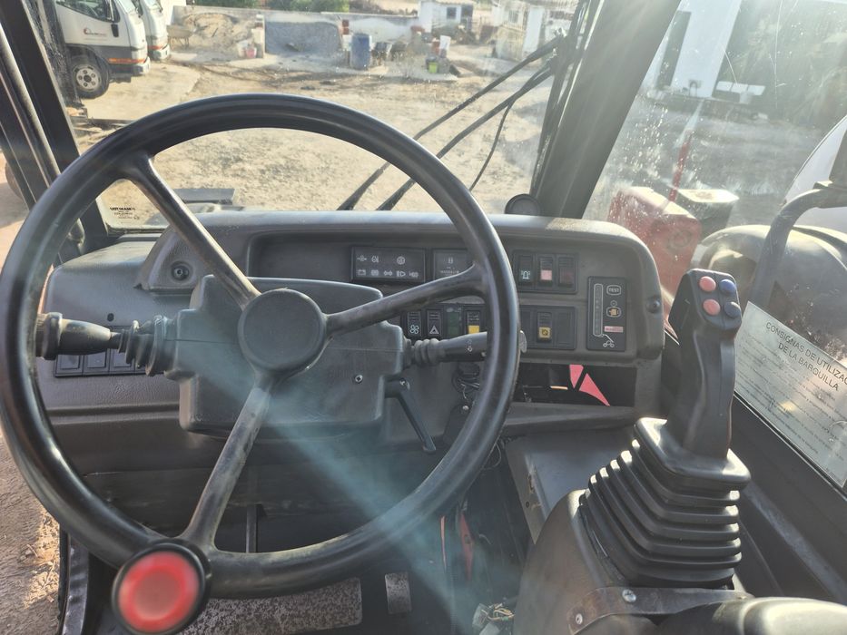 Empilhador telescópico Manitou