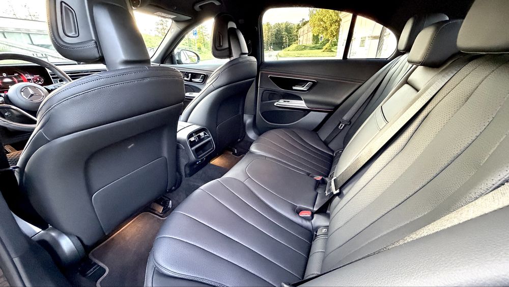 Samochód Auto do Ślubu - nowy czarny Mercedes E Class Limousine 2026!