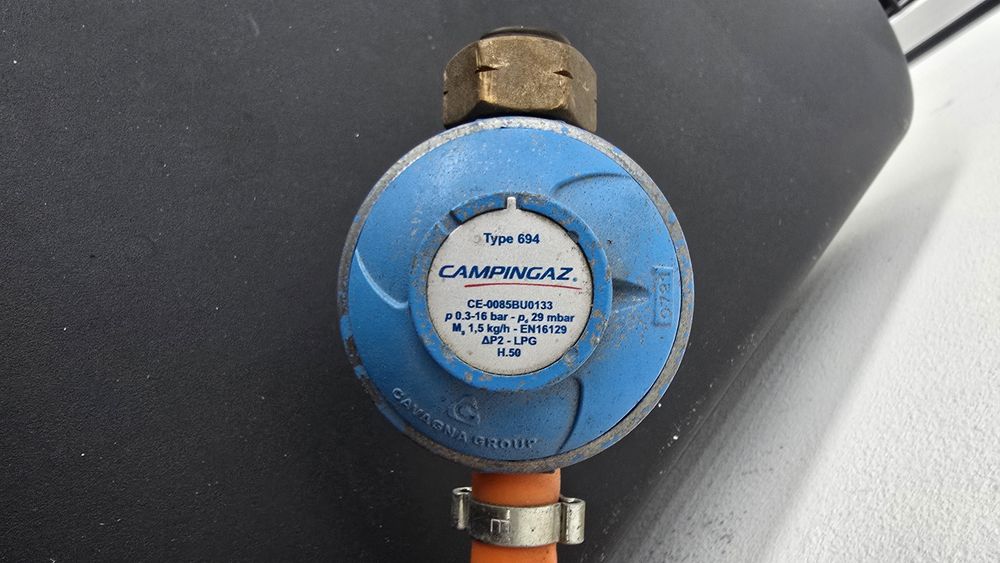 Редуктор Canpingas  газового баллона со шлангом