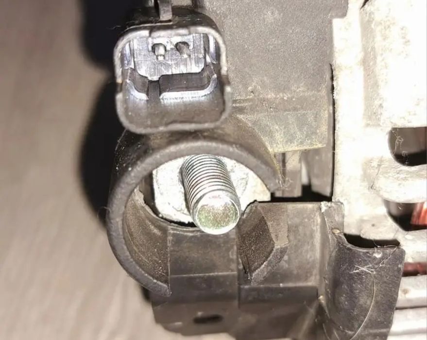 Alternador Peugeot 207 1.4HDI 8hz