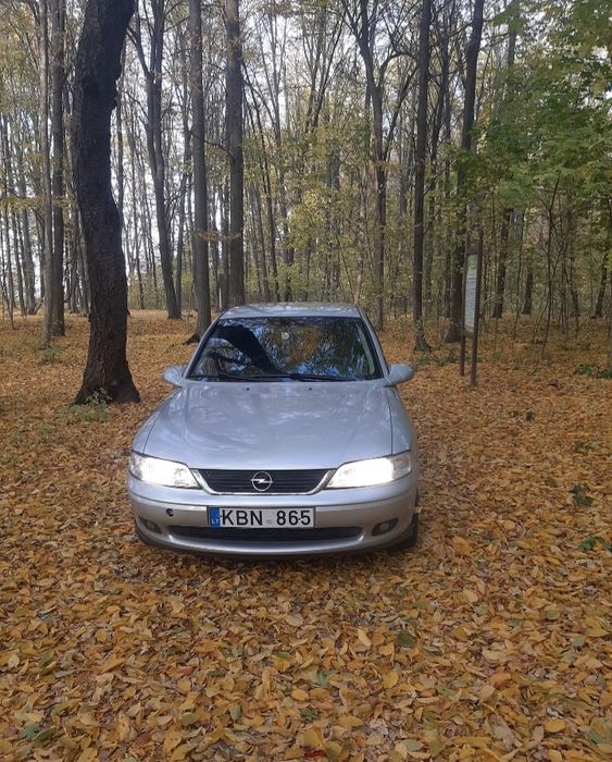 Продам  автомобіль .