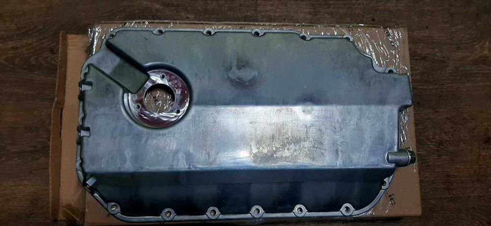 Маслянный поддон піддон картер 2.5tdi audi vw skoda