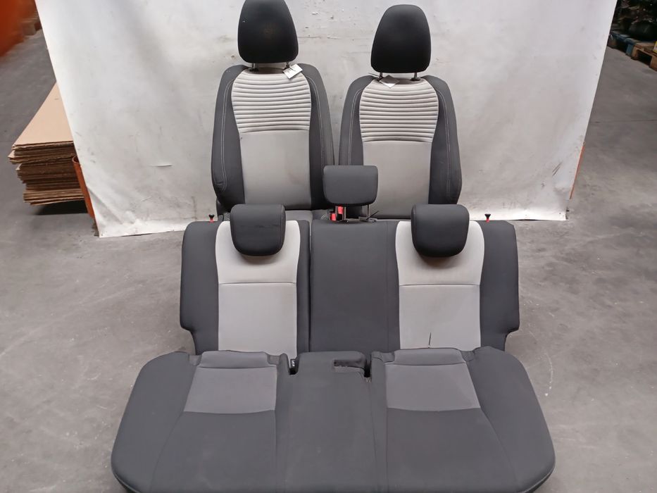 Conjunto de Bancos TOYOTA Yaris (_P13_)