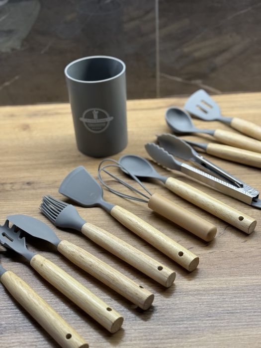 Набір кухонного приладдя