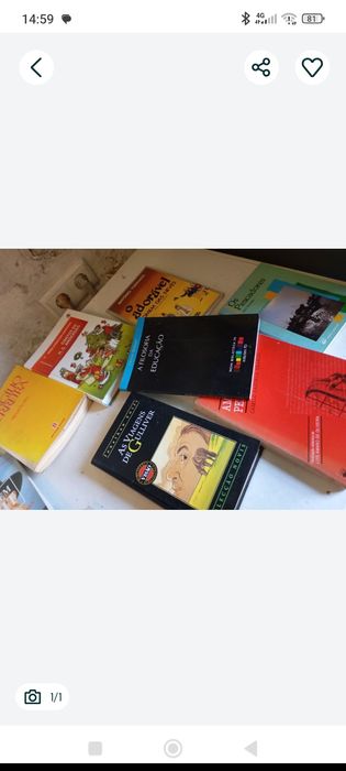 Livros  antigosem bom estado de conservação