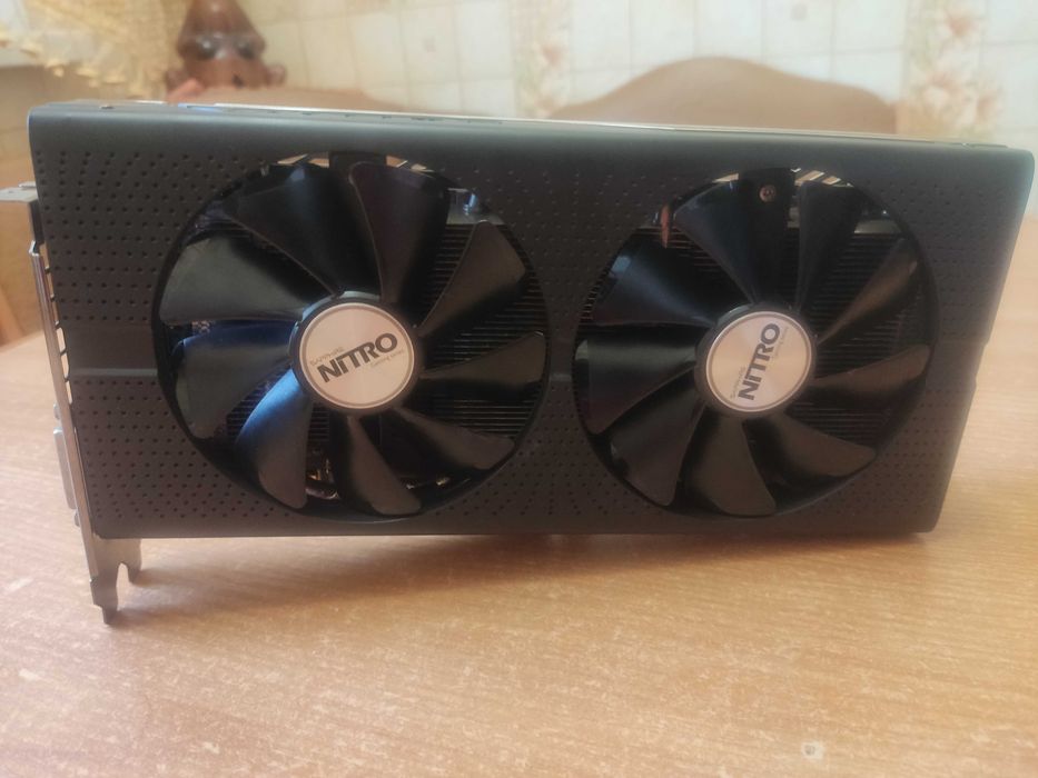 Продам відеокарту Radeon rx 580 4gb sapphire nitro