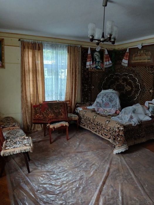 Продається хата с.Новиця
