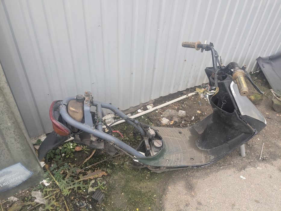 Продам 2 шт Хонда Дио 27