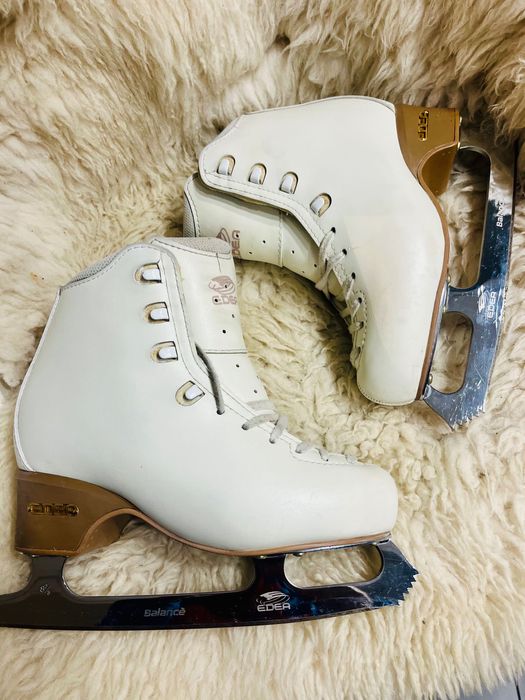 Sprzedam łyżwy dla dziewczynki
