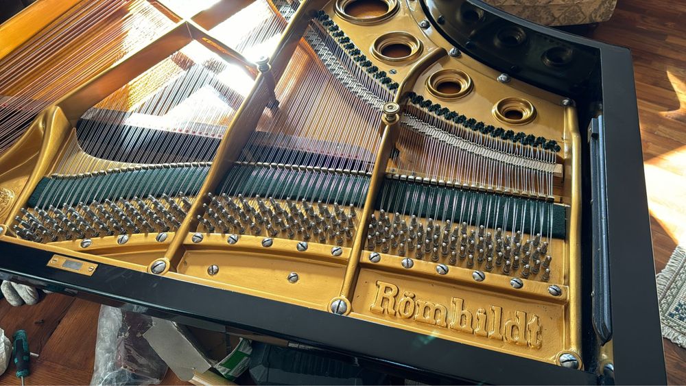 Piano 1/4 cauda