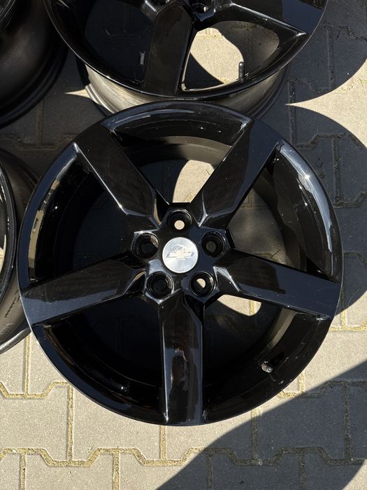Felgi aluminiowe 19 cali 5x120 8J et 38 Chevrolet Camaro,
