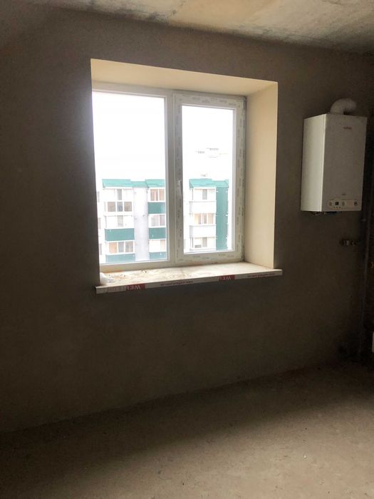 Продам квартиру в новому будинку з автономкою на Огнівці.