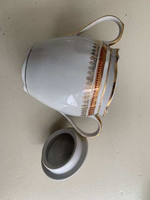 Conjunto de chavenas antigo