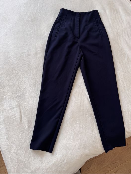 Жіночі брюки Zara