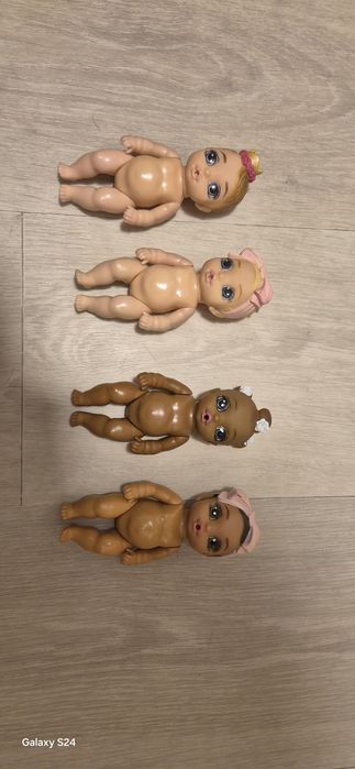 2.5€ cada boneca