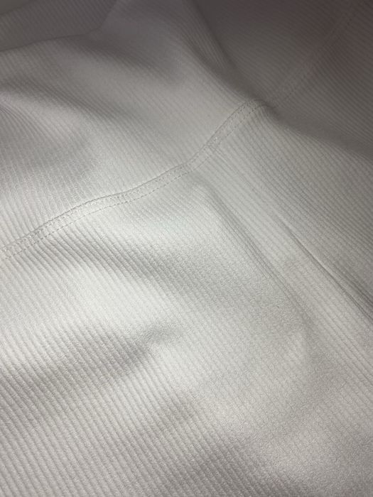 Білі велосипедки для спорту