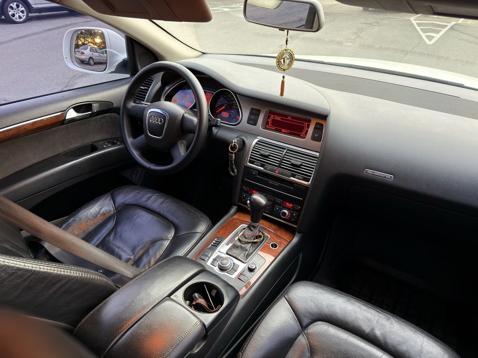 Продам автомобіль Audi Q7 Quattro 2007рік. Дизель 3.0 TDI