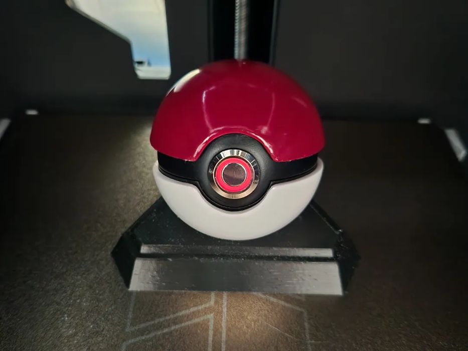 Pokébola em plastico