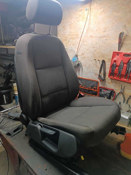 Audi A4 B7 fotele przednie komplet