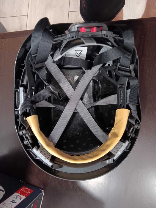 Kask ochrony JSP