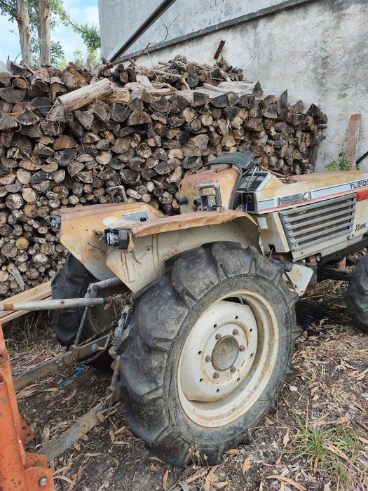 Trator Iseki 21cv