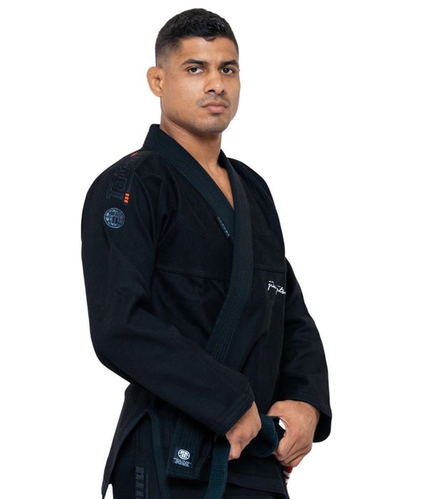 Tatami Elements Superlite Gi Black  Бренд Tatami Fightwear  Модель Elements Superlite Gi  Колір Black  Розмір A2  SKU 22 GI 017