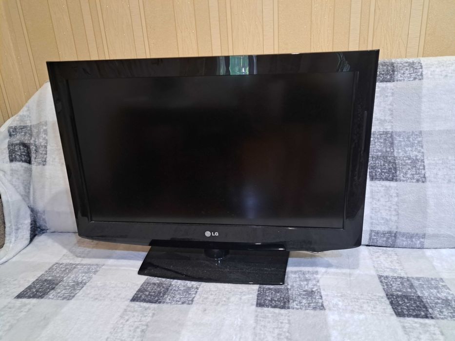 Продам телевізор LG