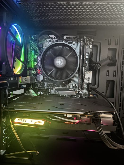 Komputer Ryzen 5 5600G + GTX 1660 SUPER, 16GB RAM, SSD 1TB + 2 monitor