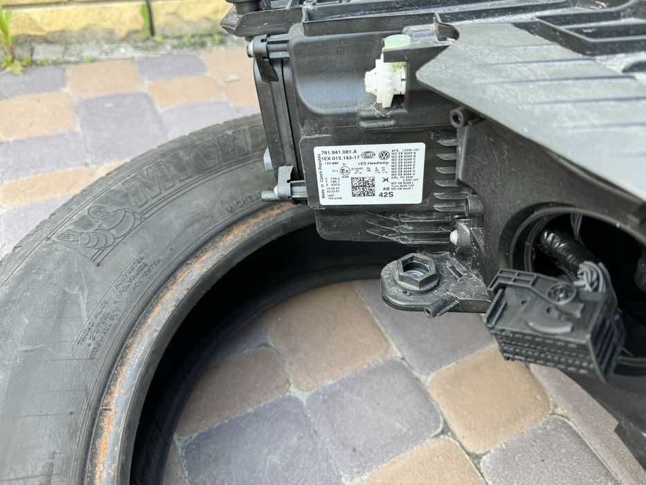 Фари Touareg 18+ рік full led,black edition!