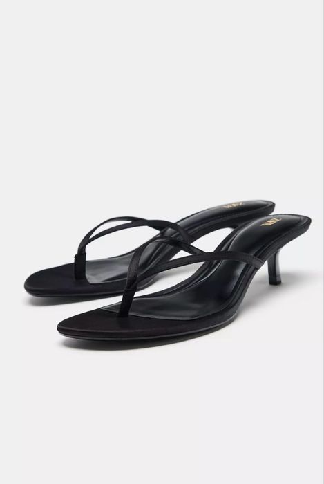Босоніжки  сатинові kitten heel Zara