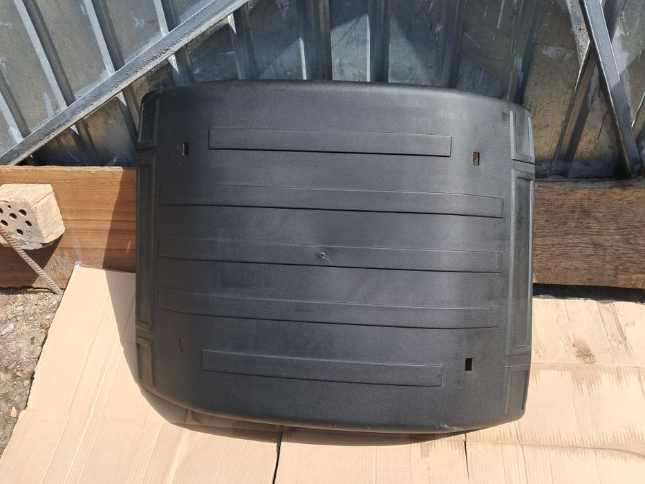 Продаю крышку заднего колеса ивеко стралис