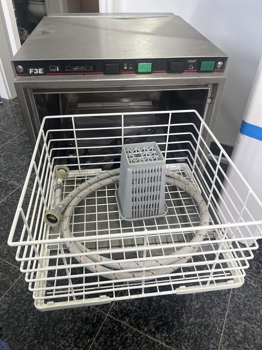 Maquina lavar copos LA CIMBALI, hotelaria