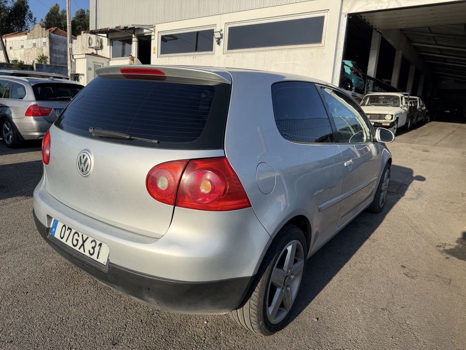 VW Golf V 5Lugares 1.9TDi 105CV